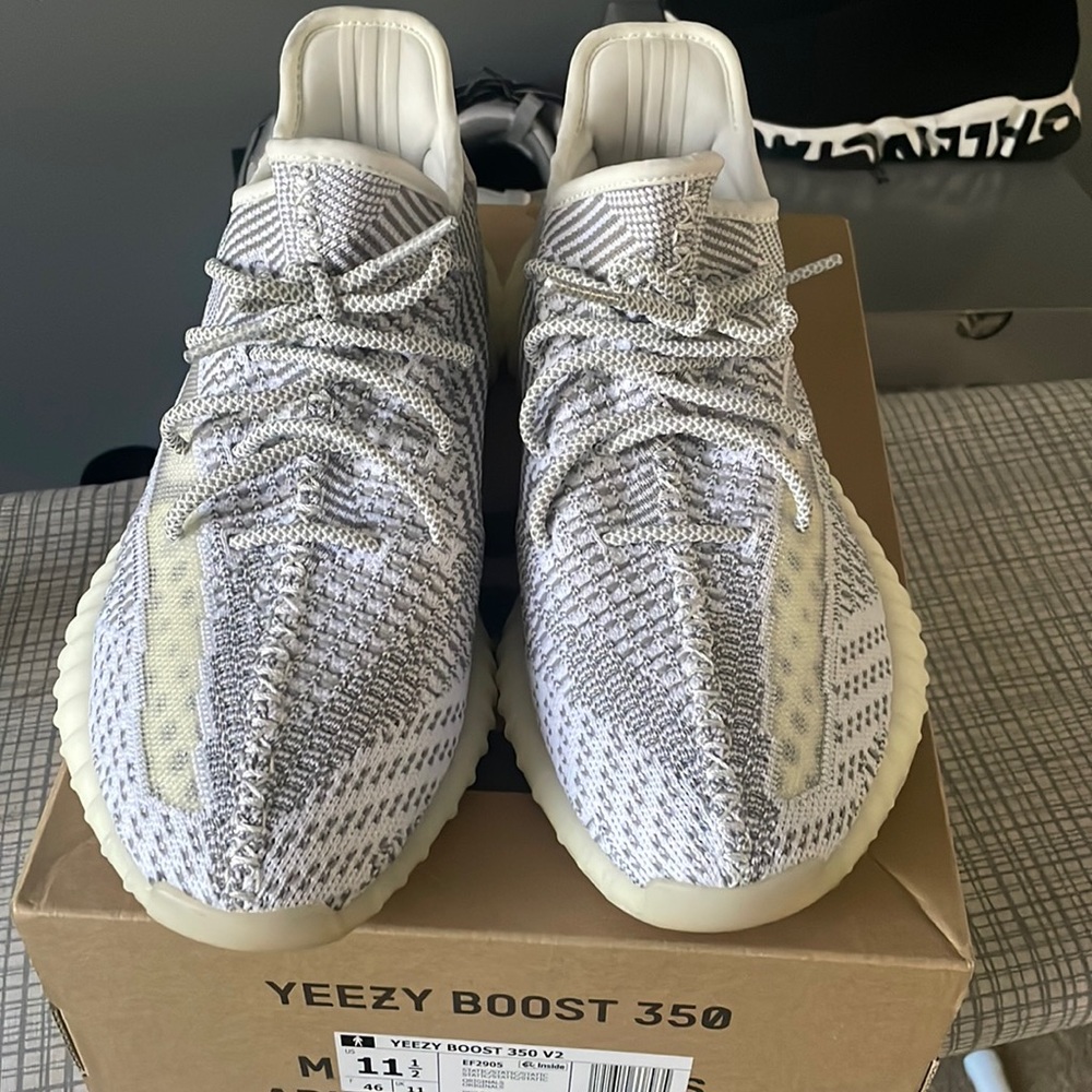 Yeezy 350 static non reflective